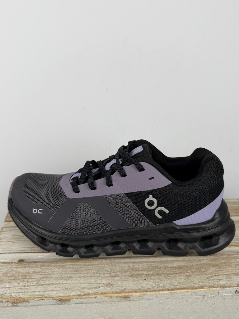 On Running Cloud runner sneakers sleek Iron/Black color way size 5 - Picture 4 of 13